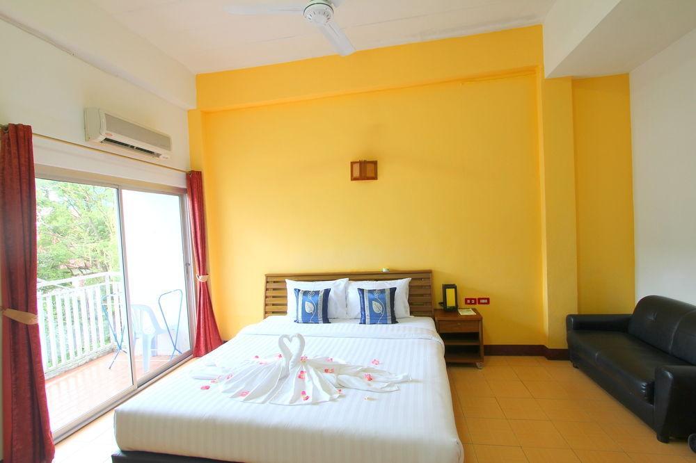 Sea U Honey Hotel Patong Exterior photo