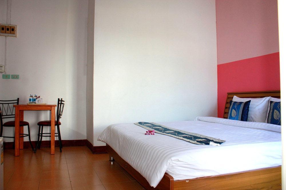 Sea U Honey Hotel Patong Exterior photo