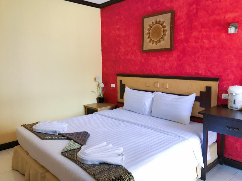 Sea U Honey Hotel Patong Exterior photo