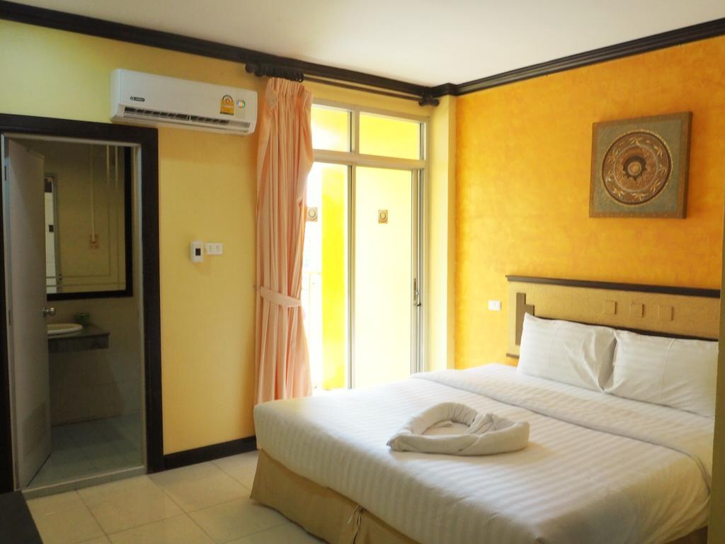 Sea U Honey Hotel Patong Exterior photo