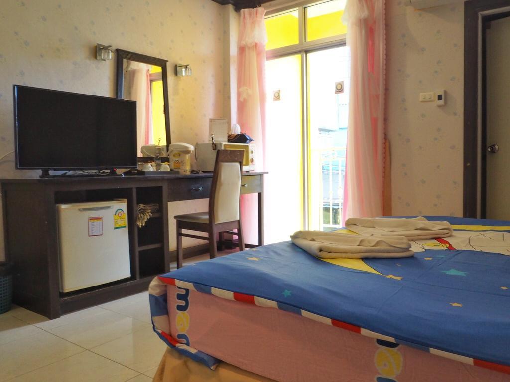 Sea U Honey Hotel Patong Exterior photo